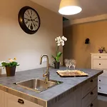 Les Dames-jeannes Bed & Breakfast Chavot-Courcourt