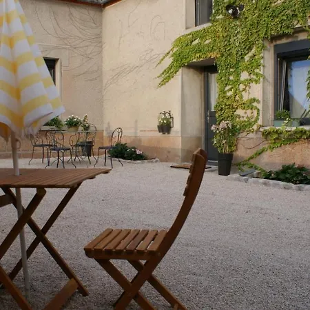 Les Dames-jeannes Chavot-Courcourt