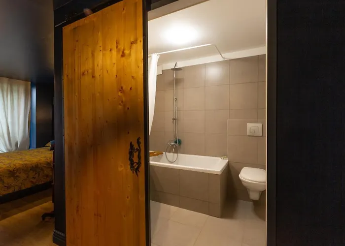 Les Dames-jeannes Bed & Breakfast