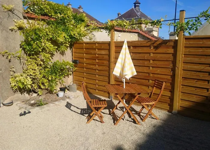 Les Dames-jeannes Chavot-Courcourt