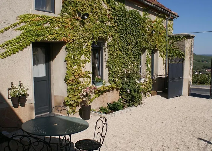 Les Dames-jeannes Bed & Breakfast 3*